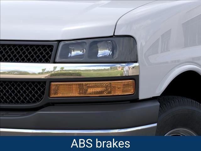 2026 Chevrolet Express Cutaway 4500 Van