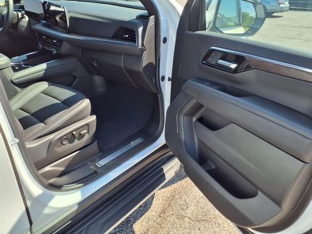 2025 Chevrolet Tahoe 4WD LT