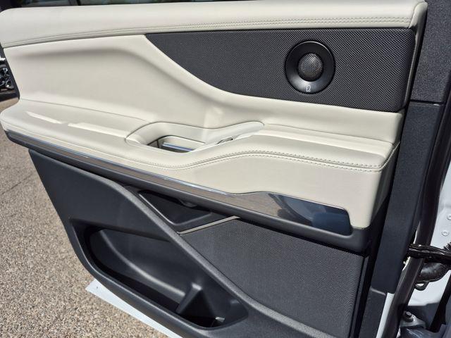 2026 Lincoln Navigator Premiere L