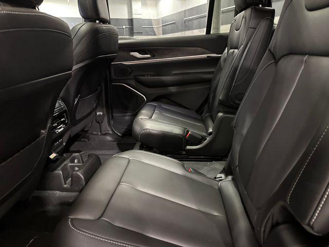 2026 Jeep Grand Cherokee L Limited 4x4