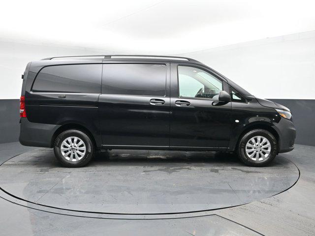 2022 Mercedes-Benz Metris Standard Roof 126" Wheelbase