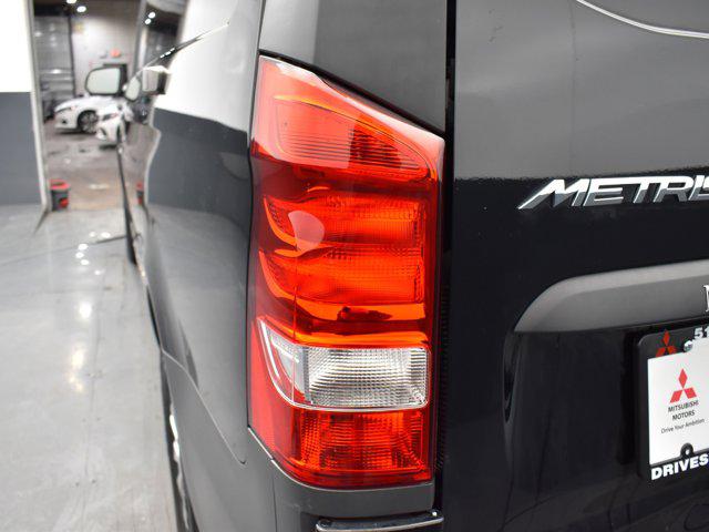 2022 Mercedes-Benz Metris Standard Roof 126" Wheelbase