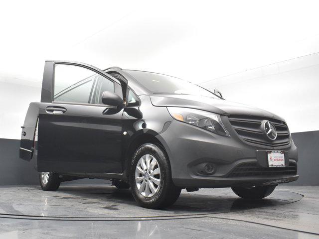 2022 Mercedes-Benz Metris Standard Roof 126" Wheelbase