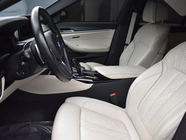 2022 BMW M5 i xDrive