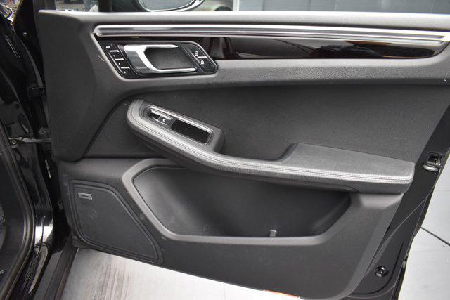 2019 Porsche Macan AWD
