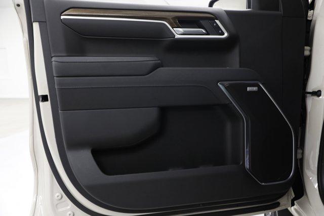 2026 Chevrolet Silverado 1500 4WD Crew Cab Standard Bed RST