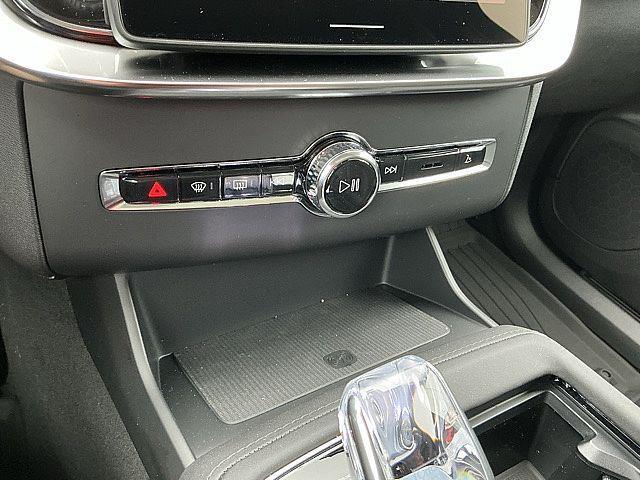 2026 Volvo XC90 Plug-In Hybrid Ultra Dark Theme, T8 AWD, Electric/Gasoline, 7 Seats