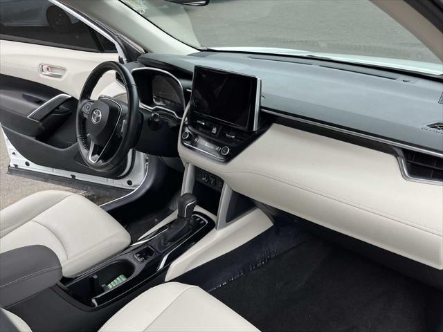 2023 Toyota Corolla Cross XLE