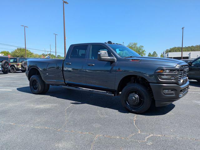 2026 RAM Ram 3500 RAM 3500 TRADESMAN CREW CAB 4X4 8 BOX