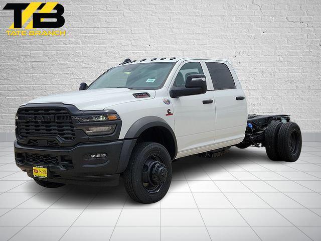2026 RAM 5500 Chassis RAM 5500 TRADESMAN CHASSIS CREW CAB 4X4 60 CA
