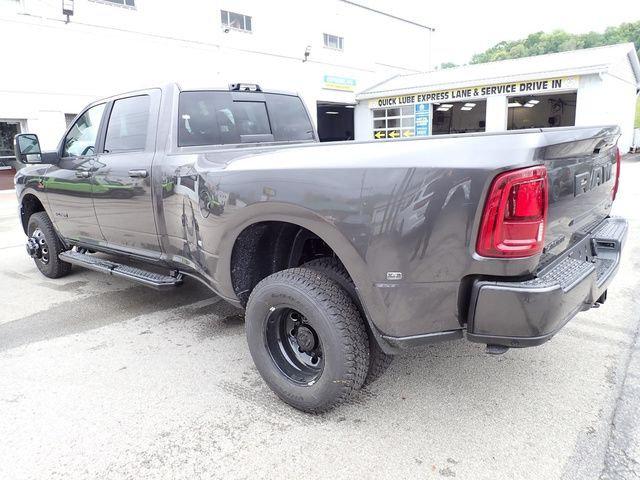 2026 RAM Ram 3500 RAM 3500 LARAMIE CREW CAB 4X4 8 BOX