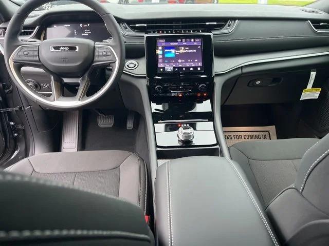 2026 Jeep Grand Cherokee Altitude 4x4