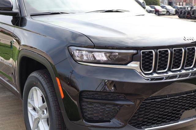 2026 Jeep Grand Cherokee GRAND CHEROKEE LAREDO X 4X4