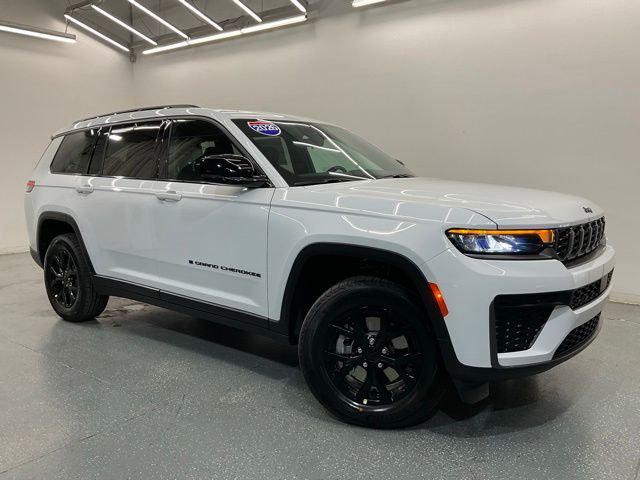 2026 Jeep Grand Cherokee Altitude 4x4