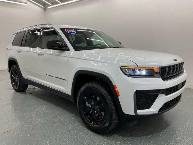 2026 Jeep Grand Cherokee Altitude 4x4