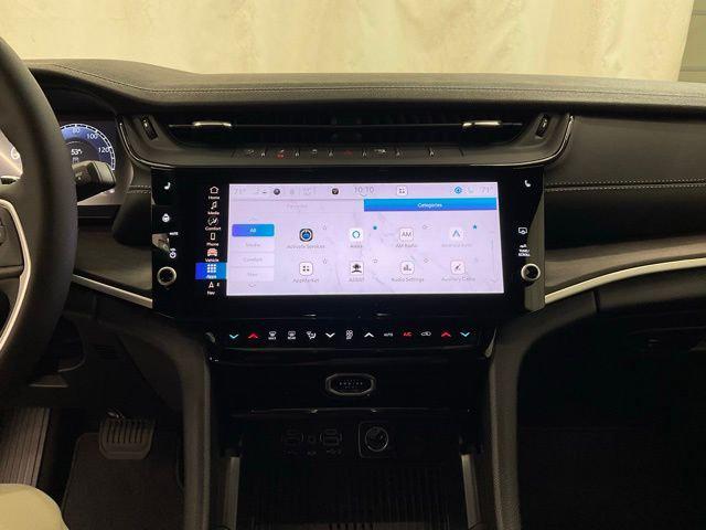 2026 Jeep Grand Cherokee Altitude 4x4