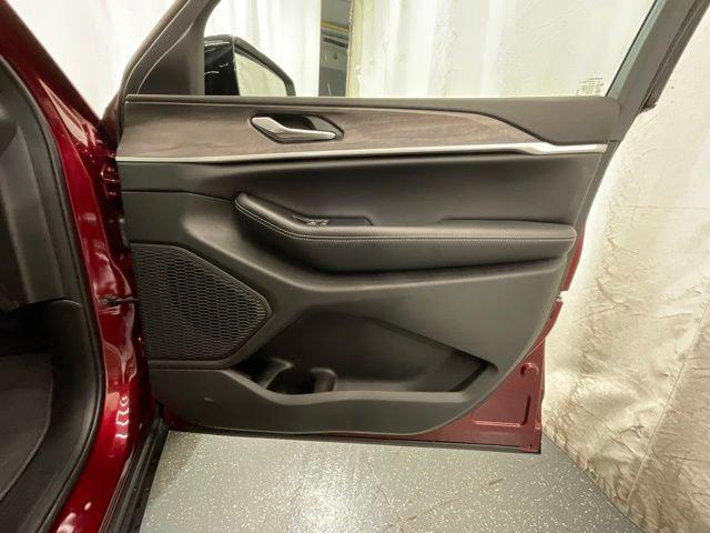 2026 Jeep Grand Cherokee Altitude 4x4