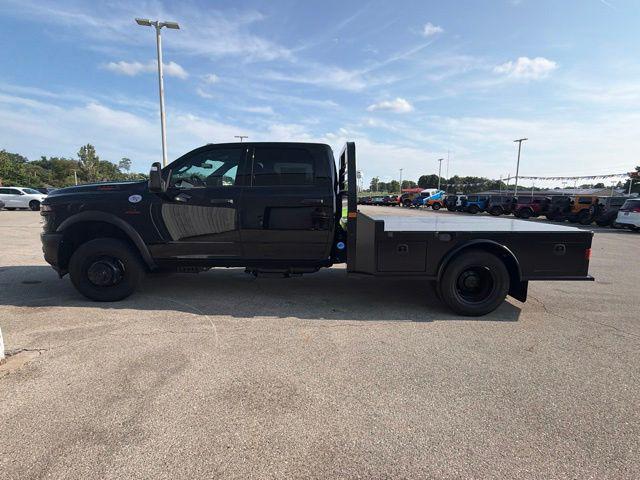 2026 RAM 3500 Chassis RAM 3500 TRADESMAN CREW CAB CHASSIS 4X4 60 CA