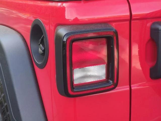 New 2026 Firecracker Red Clear-Coat Exterior Paint Jeep Sport image 21