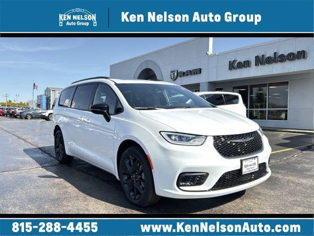 2026 Chrysler Pacifica PACIFICA LIMITED AWD