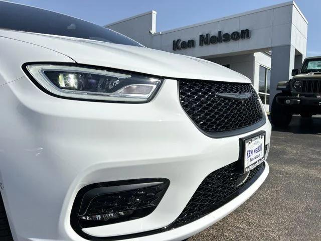 2026 Chrysler Pacifica Limited AWD