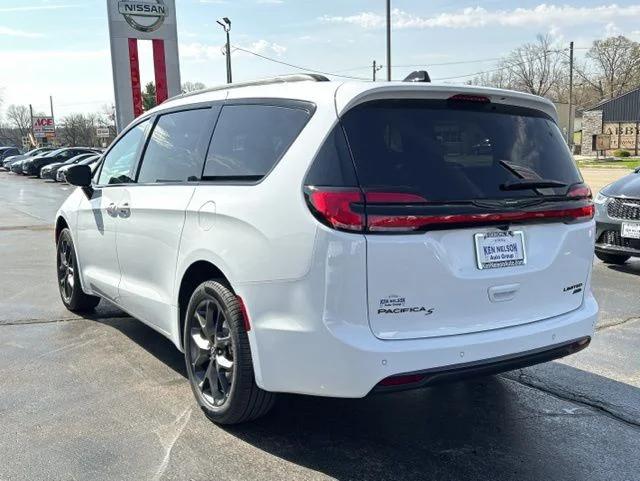 2026 Chrysler Pacifica Limited AWD