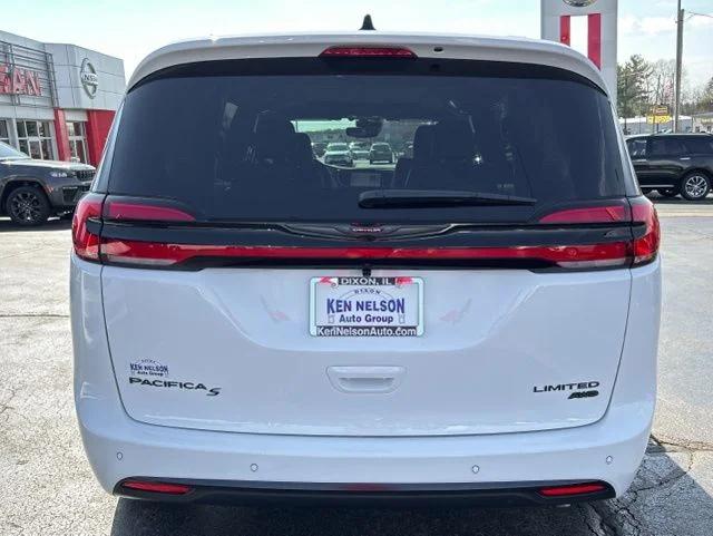 2026 Chrysler Pacifica Limited AWD