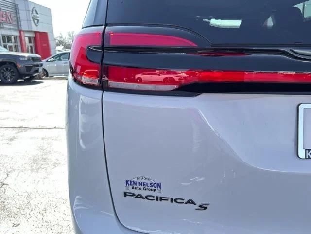 2026 Chrysler Pacifica Limited AWD