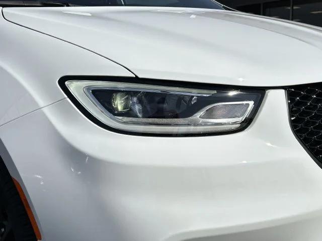 2026 Chrysler Pacifica Limited AWD