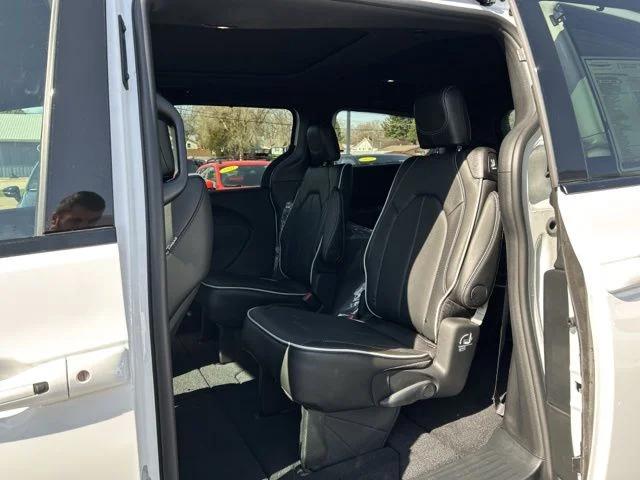 2026 Chrysler Pacifica Limited AWD