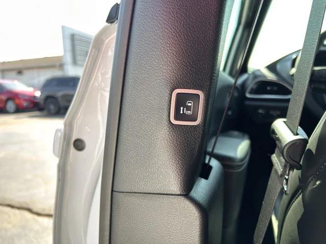 2026 Chrysler Pacifica Limited AWD
