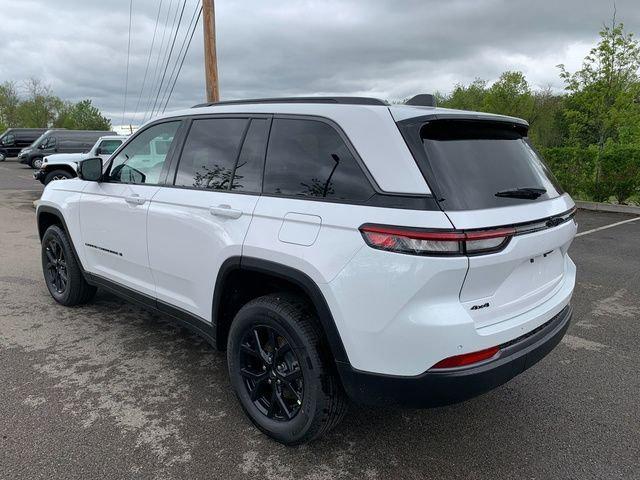 2026 Jeep Grand Cherokee GRAND CHEROKEE LAREDO ALTITUDE 4X4 2026 Jeep Grand Cherokee GRAND CHEROKEE LAREDO ALTITUDE 4X4