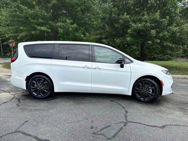 2026 Chrysler Pacifica PACIFICA SELECT 2026 Chrysler Pacifica PACIFICA SELECT