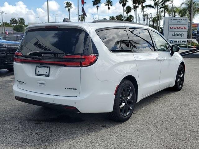 2026 Chrysler Pacifica Limited