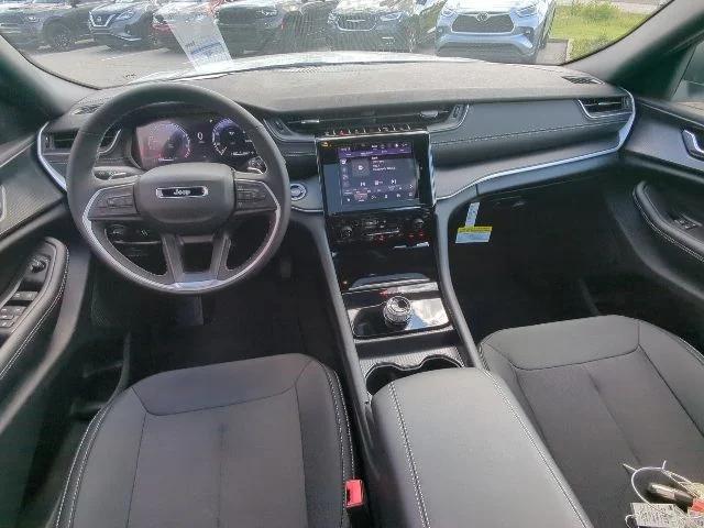 2026 Jeep Grand Cherokee Altitude 4x4