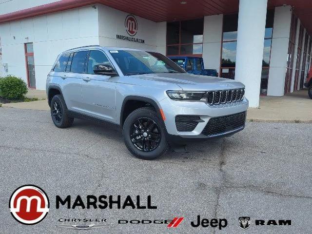 2026 Jeep Grand Cherokee GRAND CHEROKEE LAREDO X 4X4 2026 Jeep Grand Cherokee GRAND CHEROKEE LAREDO X 4X4
