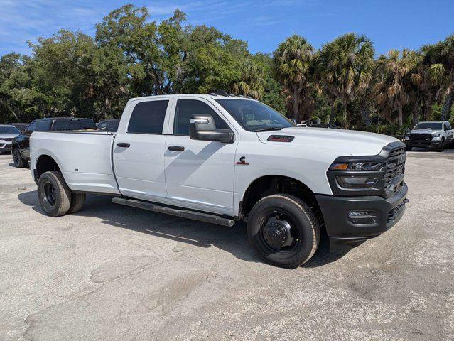 2026 RAM Ram 3500 RAM 3500 TRADESMAN CREW CAB 4X4 8 BOX