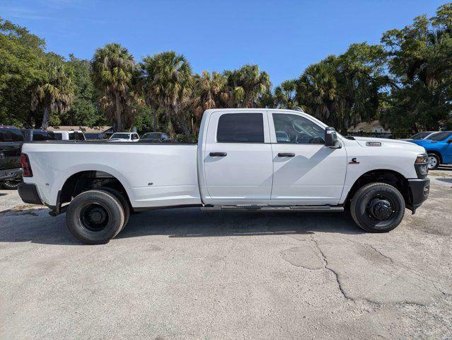 2026 RAM Ram 3500 RAM 3500 TRADESMAN CREW CAB 4X4 8 BOX