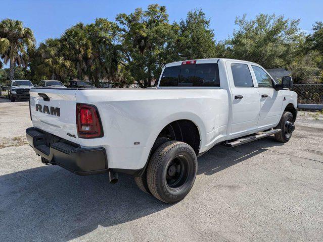2026 RAM Ram 3500 RAM 3500 TRADESMAN CREW CAB 4X4 8 BOX