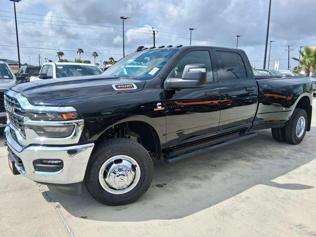 2026 RAM Ram 3500 RAM 3500 TRADESMAN CREW CAB 4X4 8 BOX