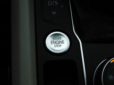 2018 Volkswagen Atlas 3.6L V6 SEL Premium