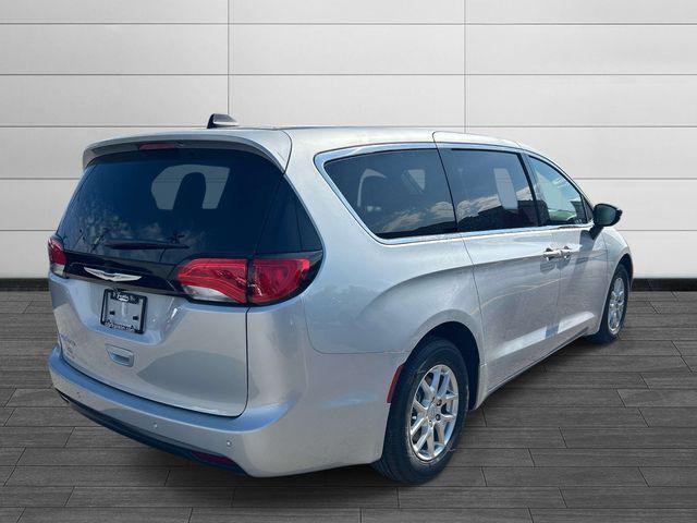 2026 Chrysler Voyager VOYAGER LX