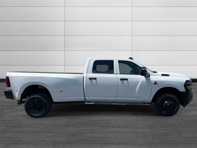 2026 RAM Ram 3500 RAM 3500 TRADESMAN CREW CAB 4X4 8 BOX