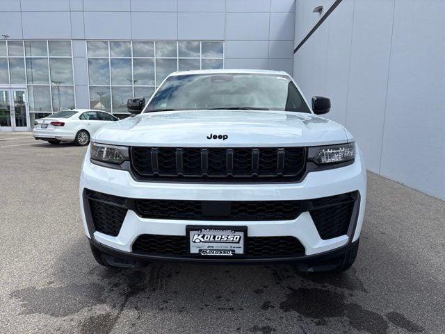 2026 Jeep Grand Cherokee Altitude 4x4