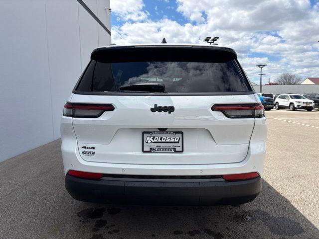 2026 Jeep Grand Cherokee Altitude 4x4