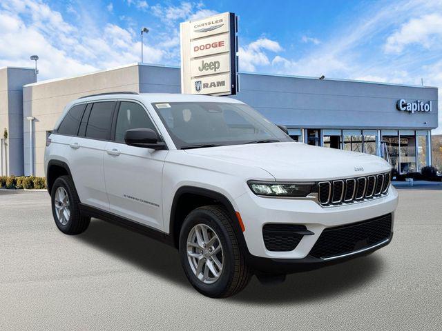 2026 Jeep Grand Cherokee GRAND CHEROKEE LAREDO 4X4 2026 Jeep Grand Cherokee GRAND CHEROKEE LAREDO 4X4