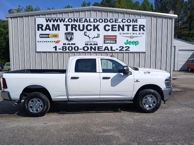 2026 RAM Ram 3500 RAM 3500 TRADESMAN CREW CAB 4X4 64 BOX 2026 RAM Ram 3500 RAM 3500 TRADESMAN CREW CAB 4X4 64 BOX