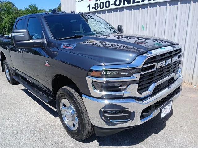 2026 RAM Ram 3500 RAM 3500 TRADESMAN CREW CAB 4X4 64 BOX 2026 RAM Ram 3500 RAM 3500 TRADESMAN CREW CAB 4X4 64 BOX