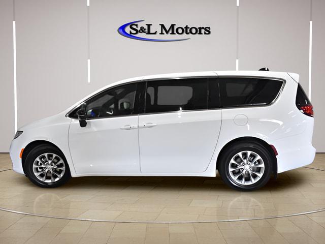 2026 Chrysler Pacifica Limited for sale in Pulaski, WI