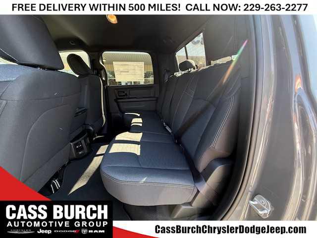 2026 Ram 2500 Black Express Crew Cab 4x4 6'4" Box